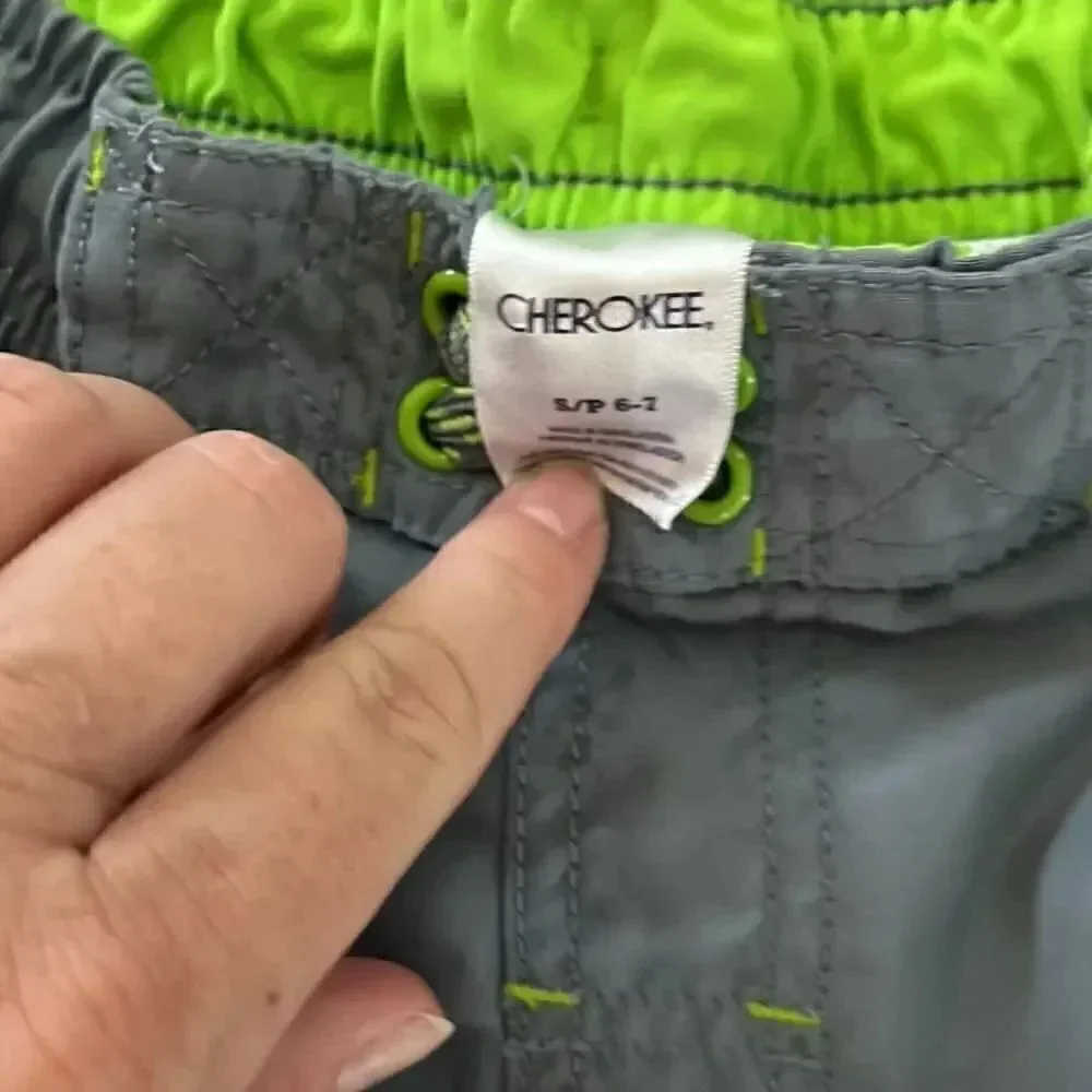 Cherokee boys swim trunks Size S